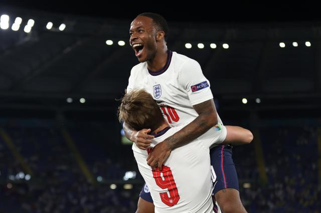 致敬谢林汉姆追平希勒，世界杯金靴凯恩回来了